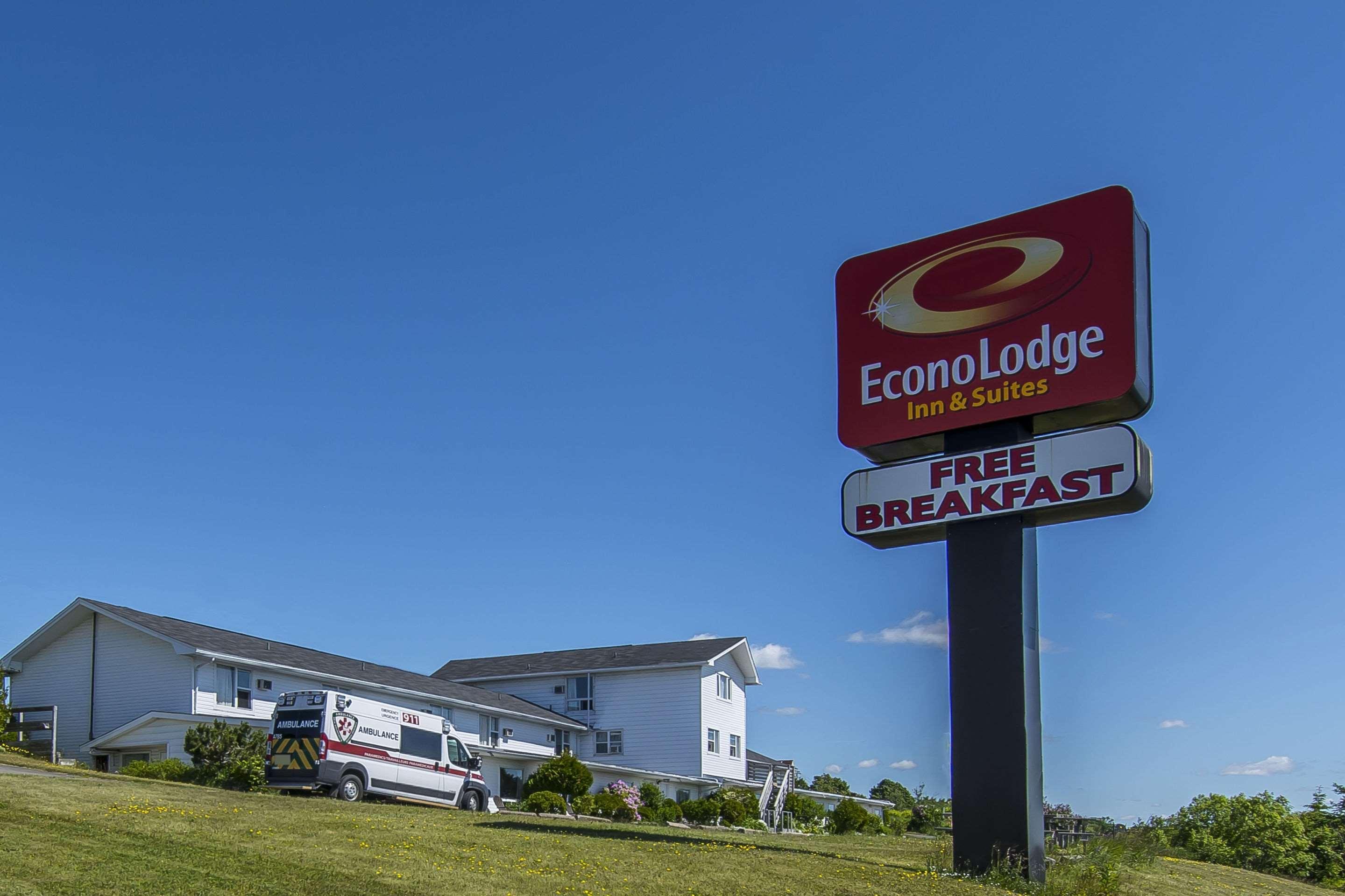 Econo Lodge Inn & Suites Saint John Exteriér fotografie