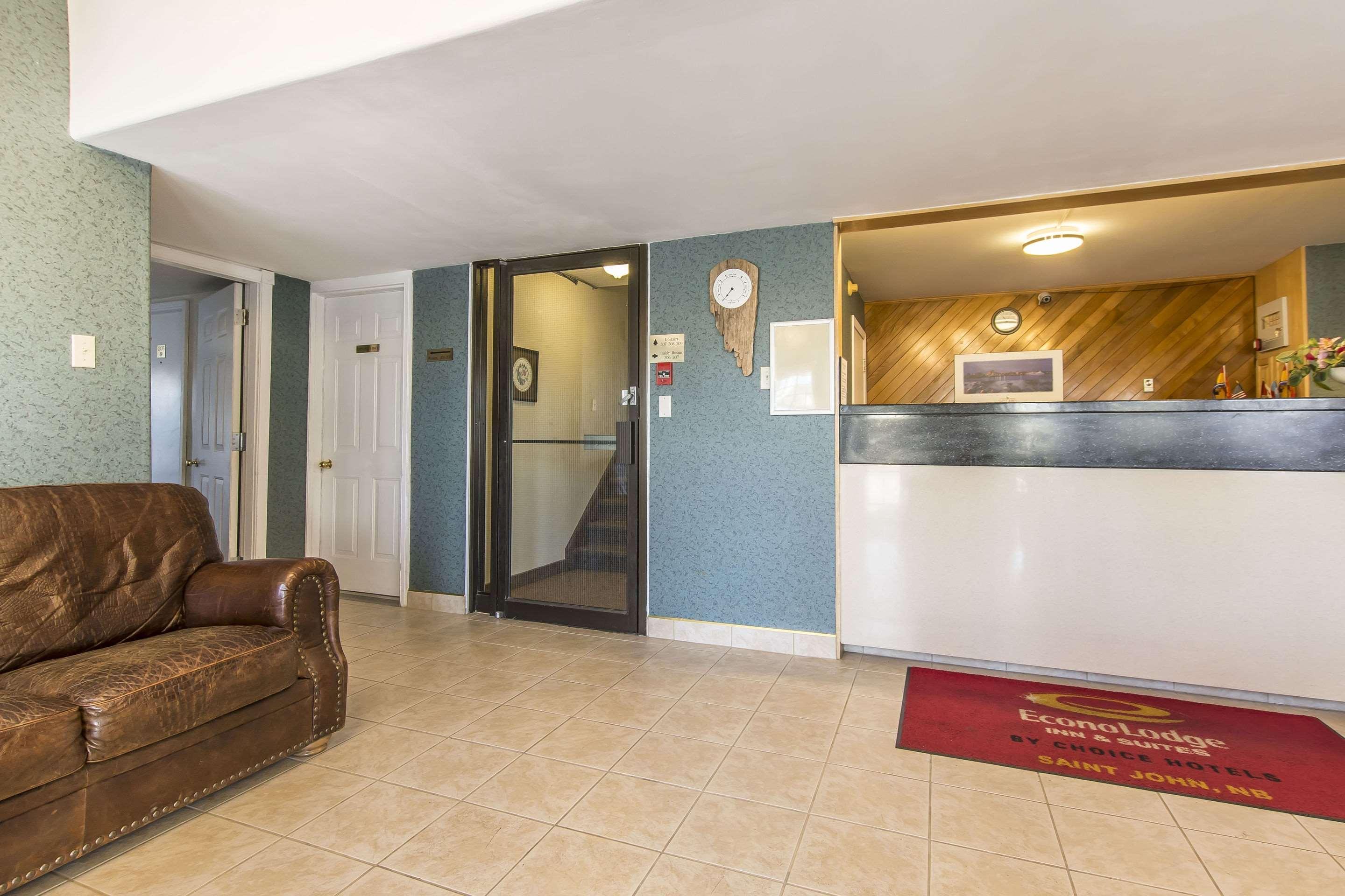 Econo Lodge Inn & Suites Saint John Exteriér fotografie