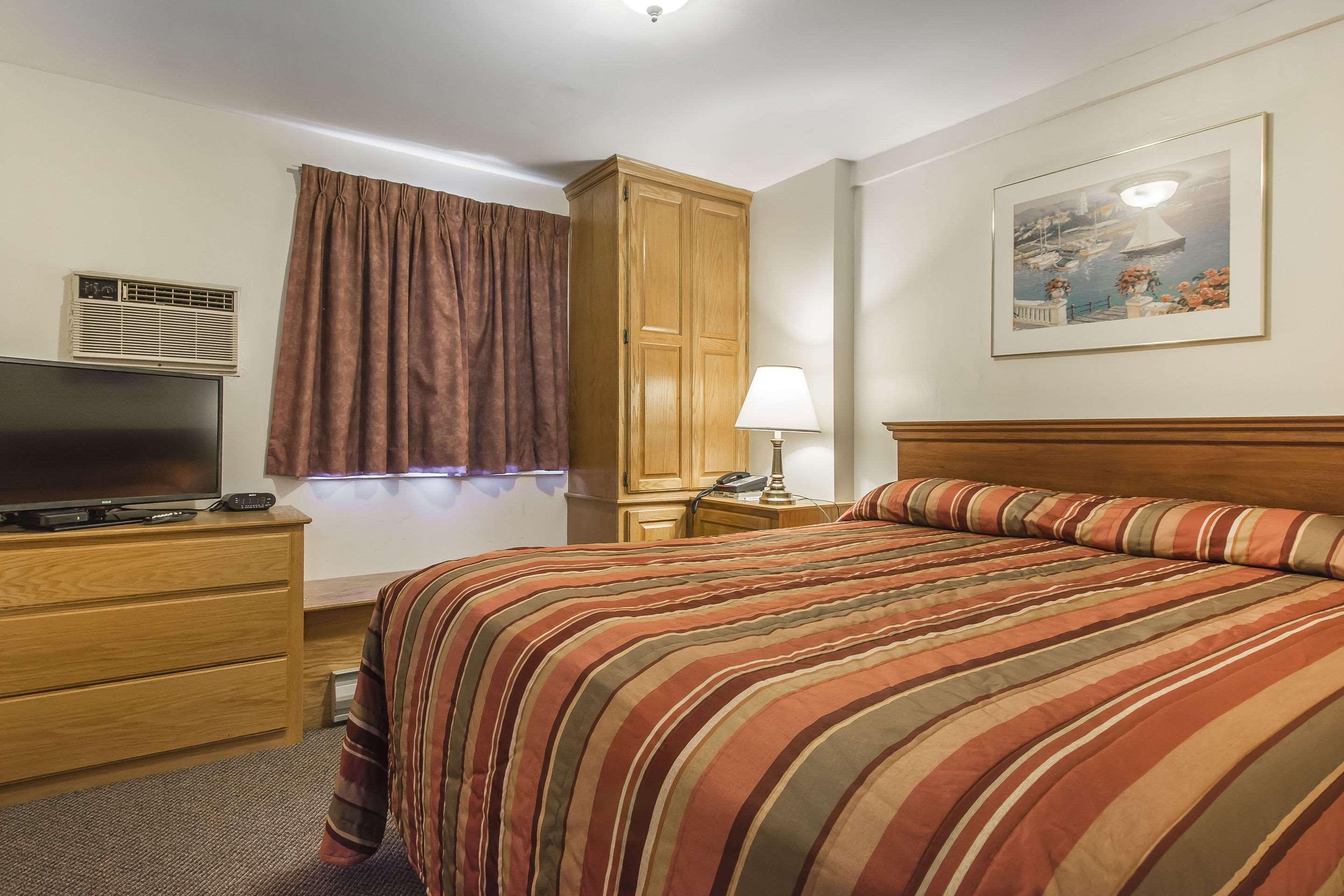 Econo Lodge Inn & Suites Saint John Exteriér fotografie