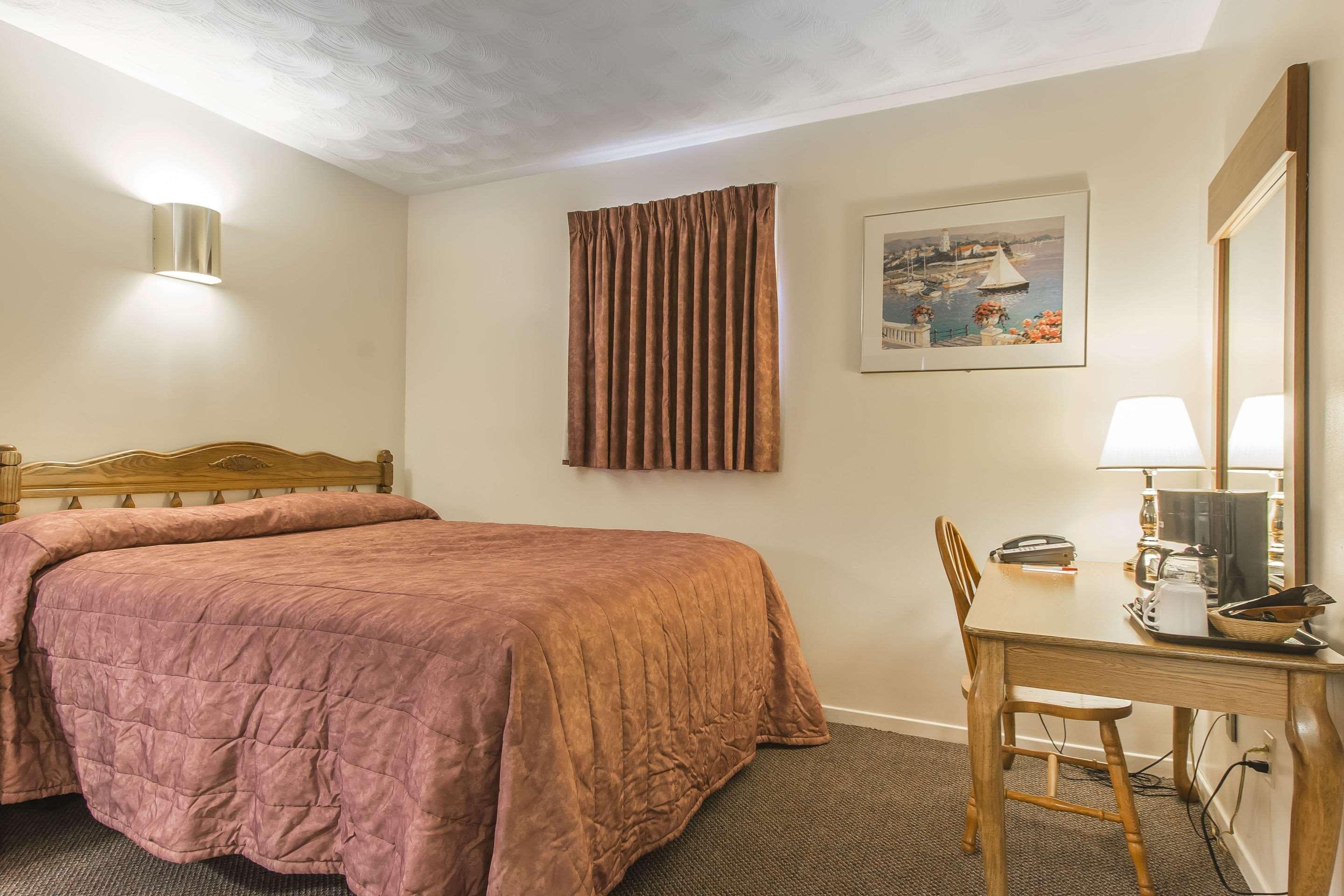 Econo Lodge Inn & Suites Saint John Exteriér fotografie
