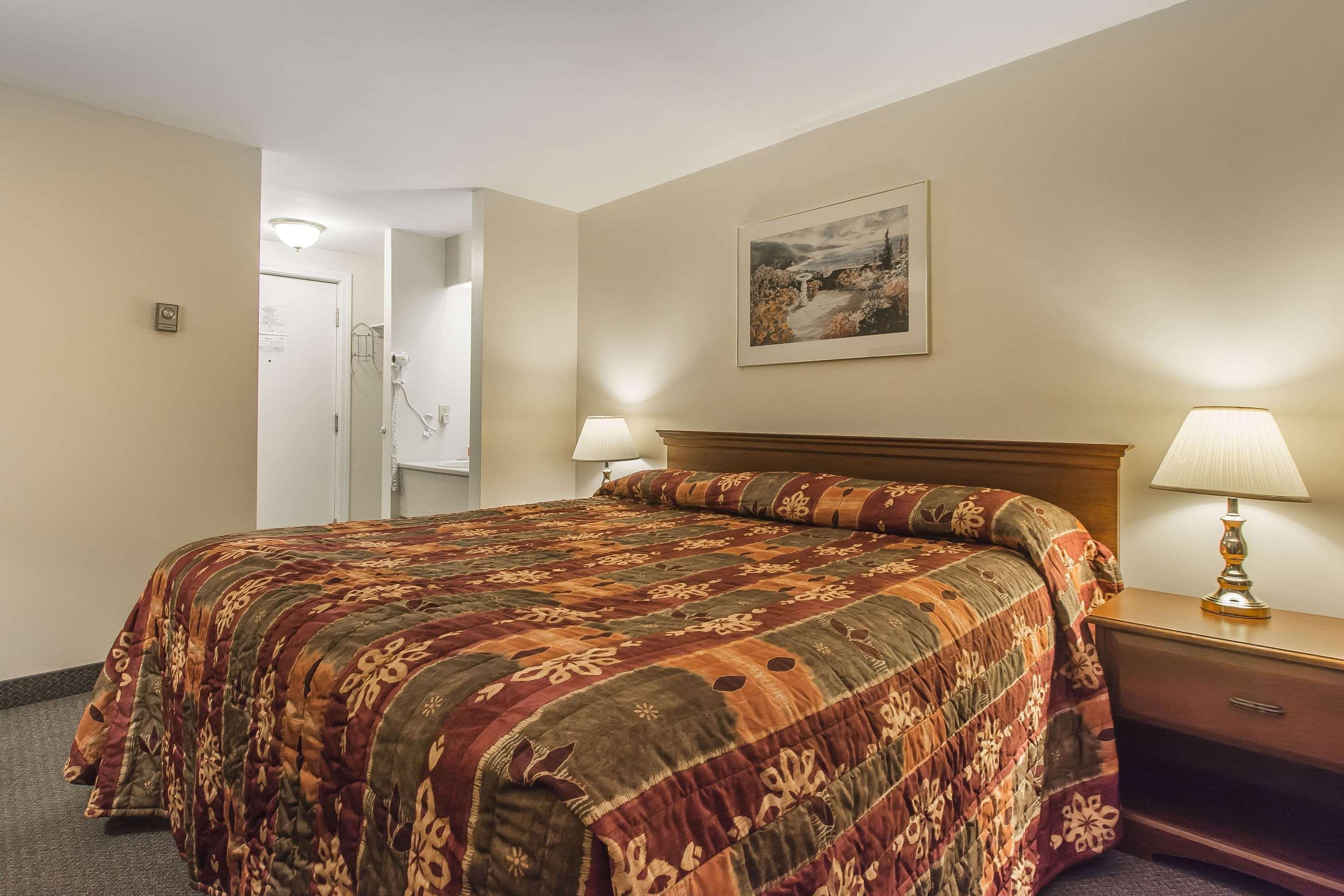 Econo Lodge Inn & Suites Saint John Exteriér fotografie