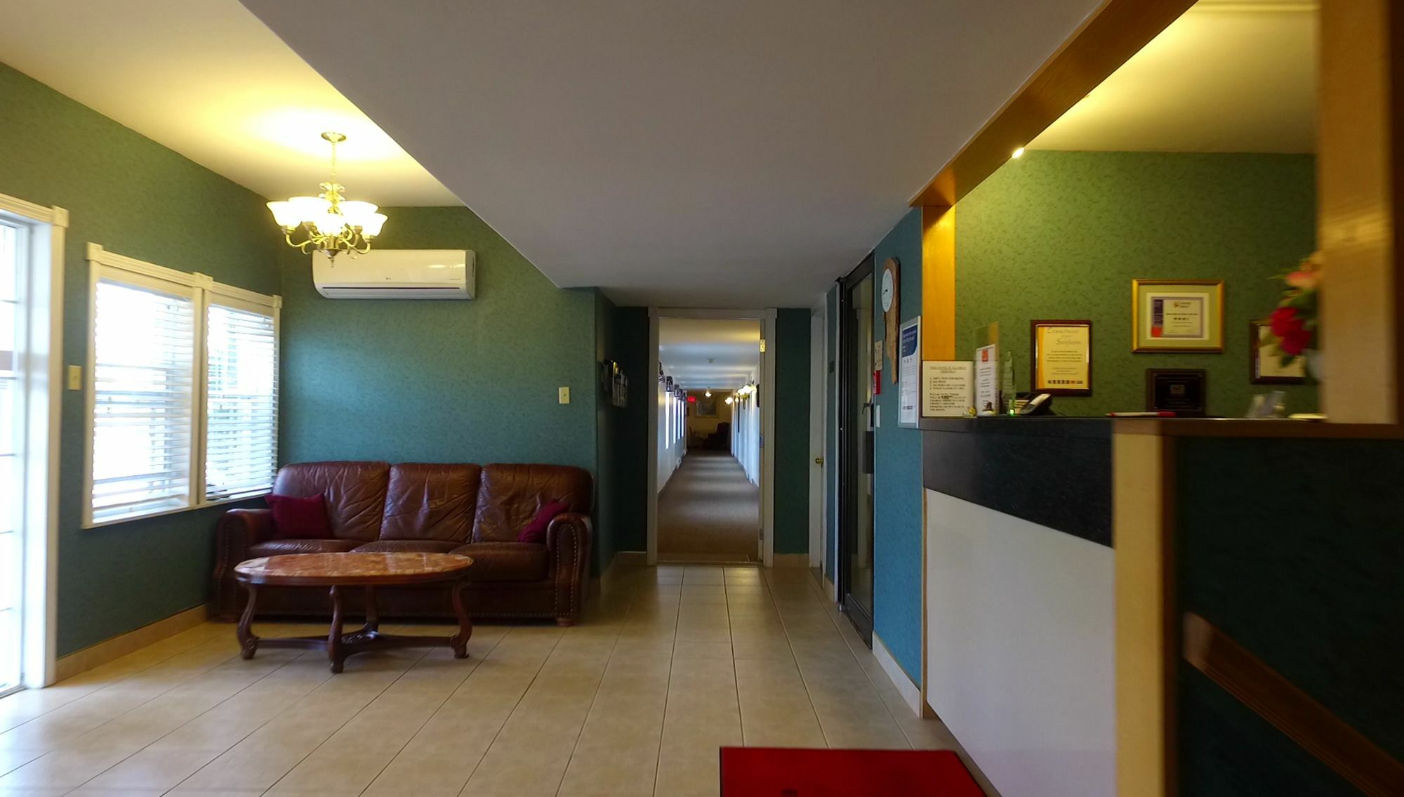 Econo Lodge Inn & Suites Saint John Exteriér fotografie